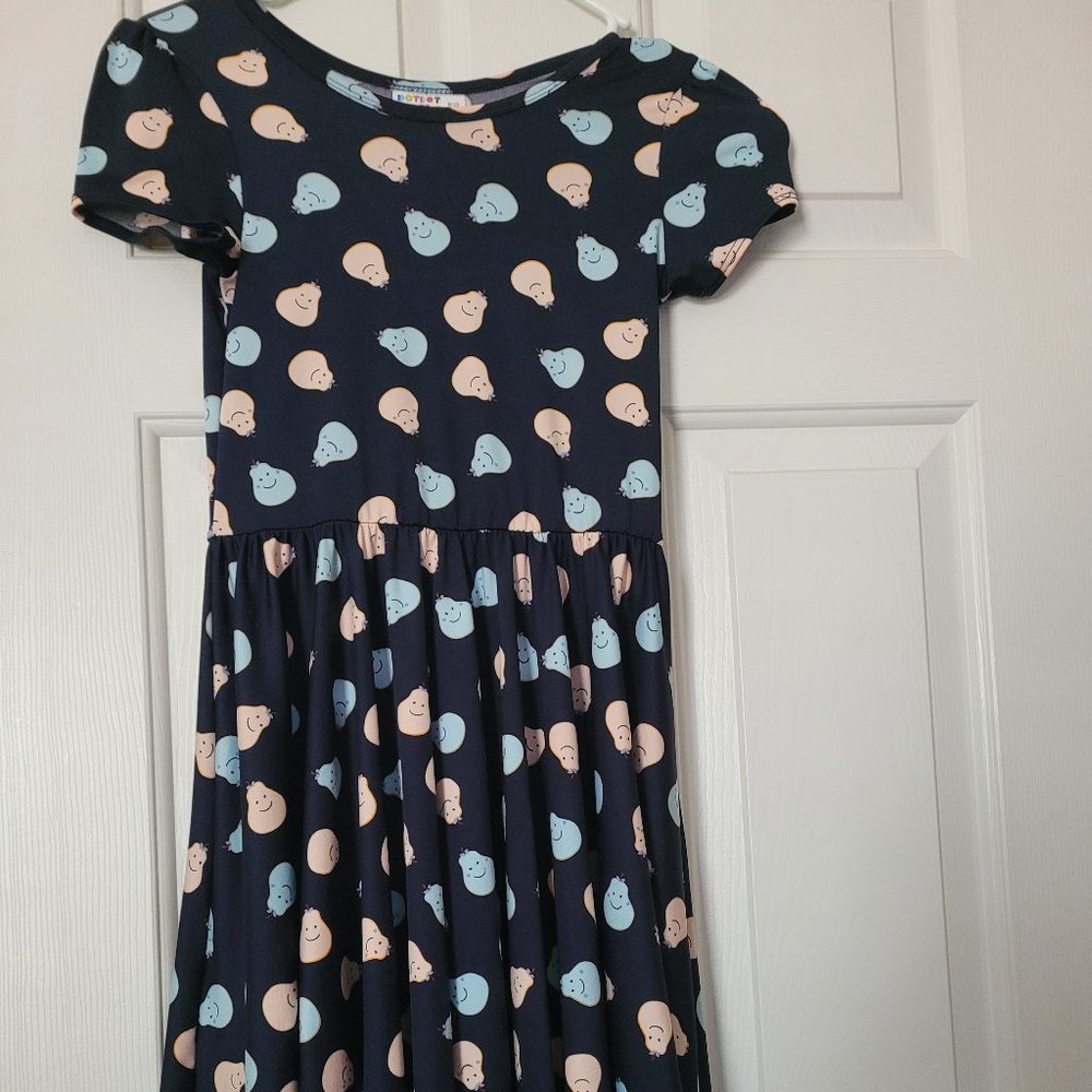 **Two Girls Dresses (2)